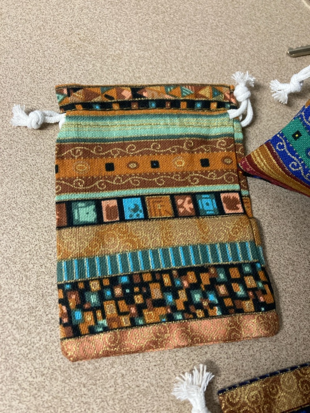 4 Colorful Striped Drawstring Pouch - Multicolor - Picture 2 of 7